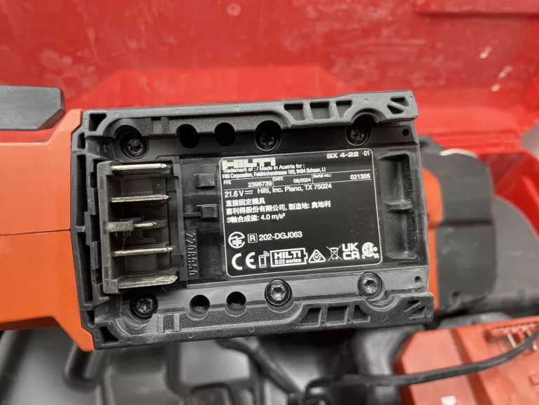 HILTI AKUMULATOROWY OSADZAK BX 4-IF-22 + AKU + WALIZKA
