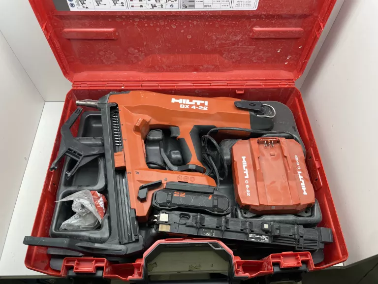HILTI AKUMULATOROWY OSADZAK BX 4-IF-22 + AKU + WALIZKA