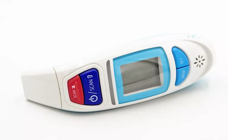 TERMOMETR DO UCHA DOUSZNY ELEKTRONICZNY DO CZOŁA VITAMMY SKY