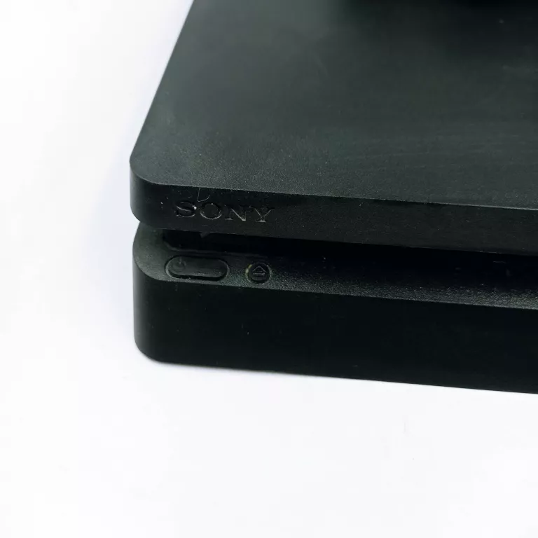 konsola-playstation-4-2-pady-ean-gtin-0083498759575