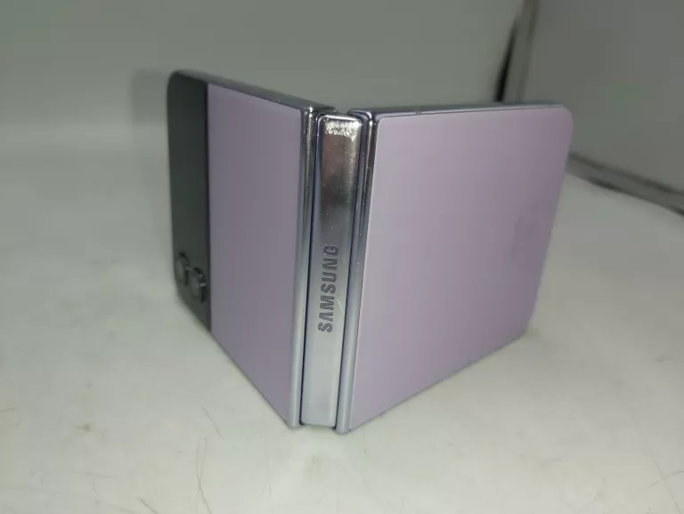 TELEFON SAMSUNG GALAXY Z FLIP4 8/128GB, DUAL SIM!!!