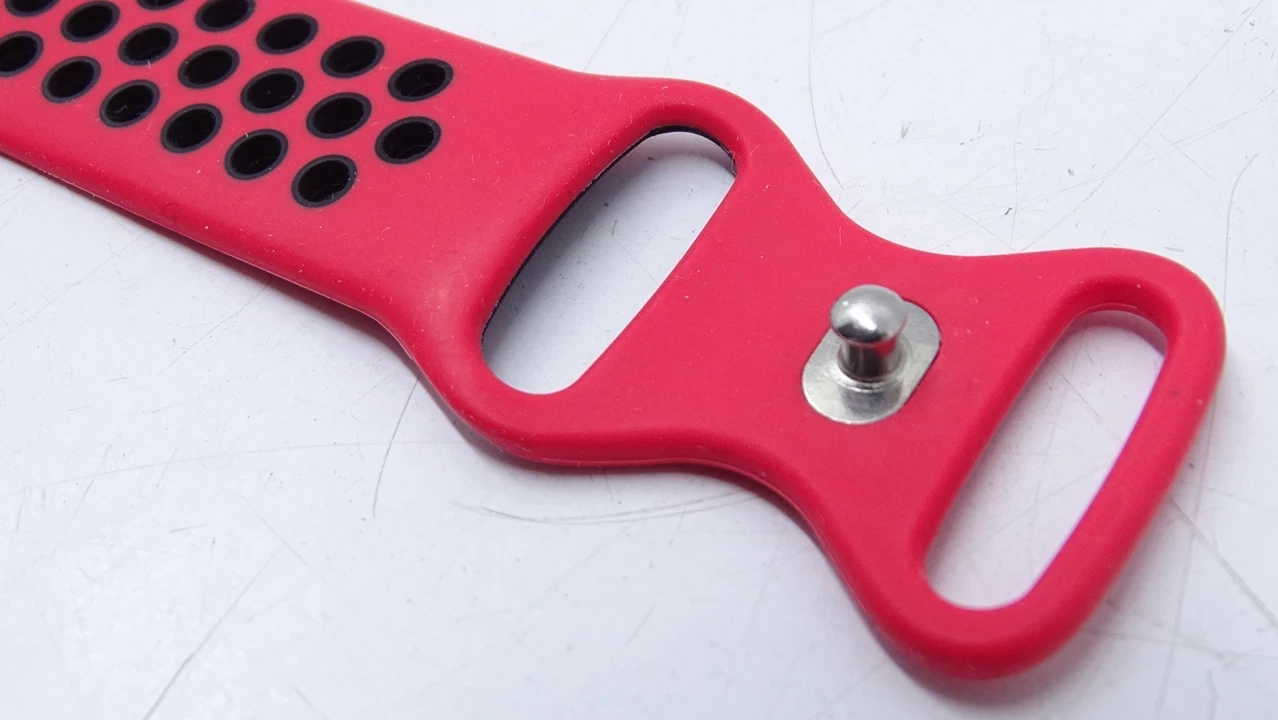 apple-watch-series-8-45mm-gps-alu-bez-blokad-rysy-przetarcia-material-koperty-212886-258014