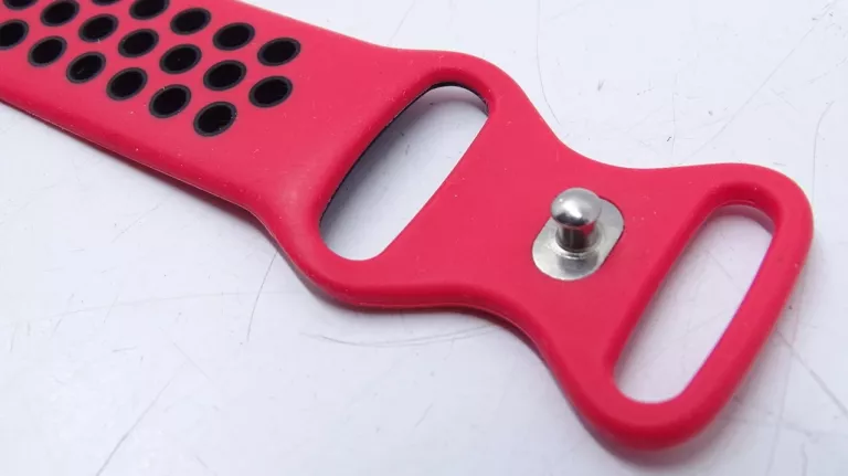 apple-watch-series-8-45mm-gps-alu-bez-blokad-rysy-przetarcia-material-koperty-212886-258014