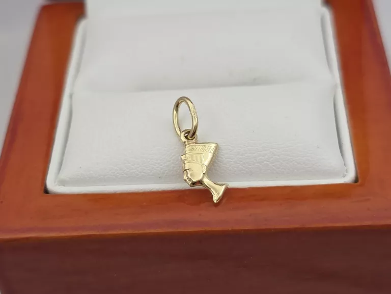 ZŁOTA ZAWIESZKA NEFRETETE - 585 14K 0,51G