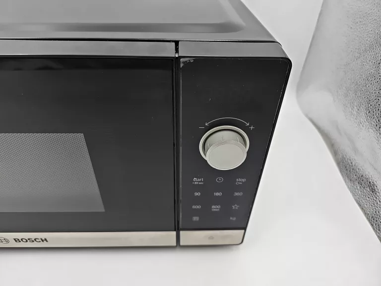 KUCHENKA MIKROFALOWA BOSCH FFL023MS2