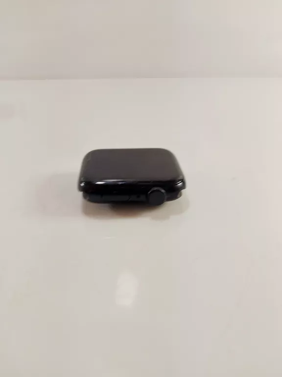 APPLE WATCH SE GPS, ALUMINIUM, 44 MM (2. GENERACJI)