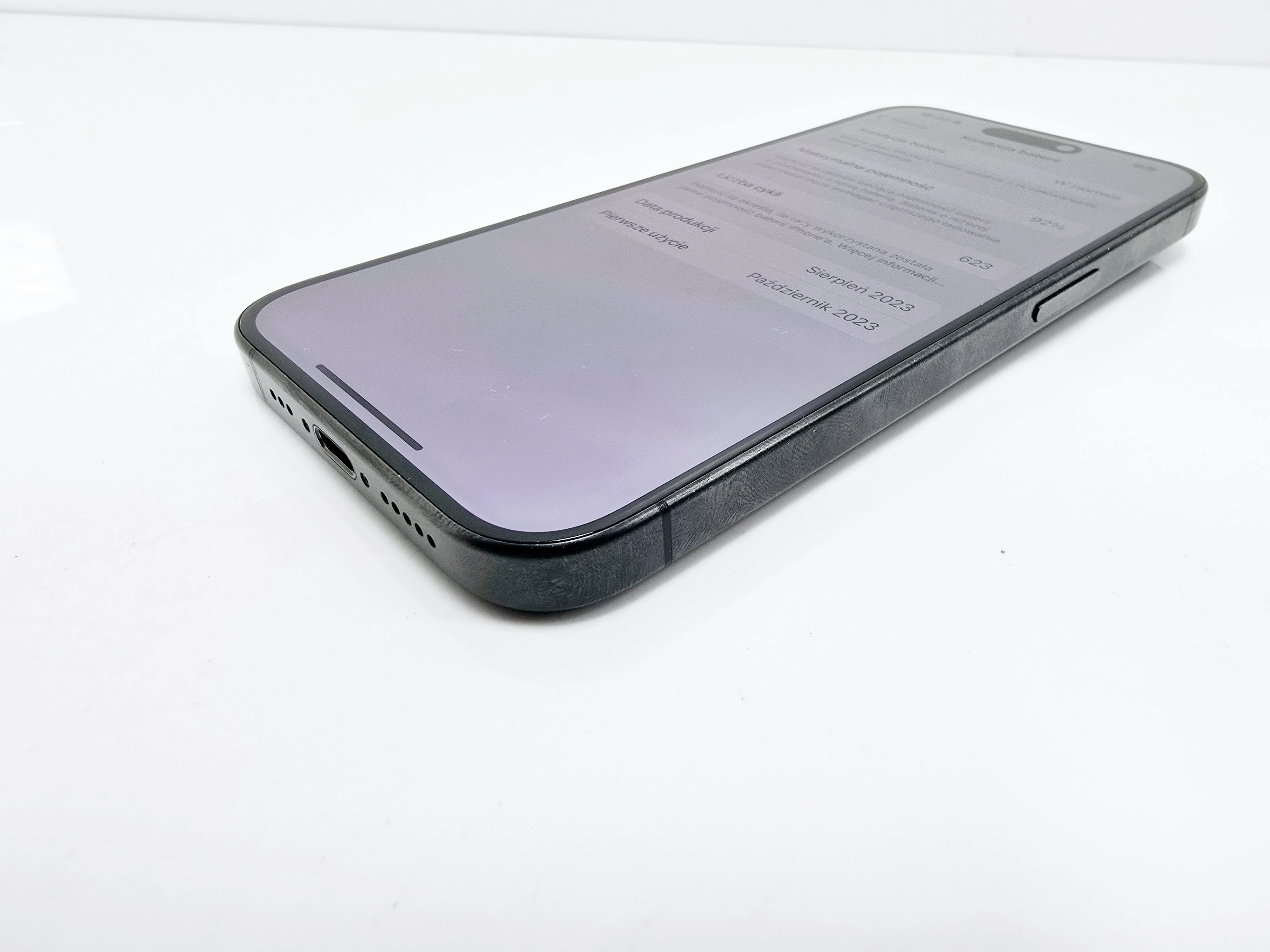 telefon-iphone-15-pro-8128gb-wbudowana-pamiec-202869-214189