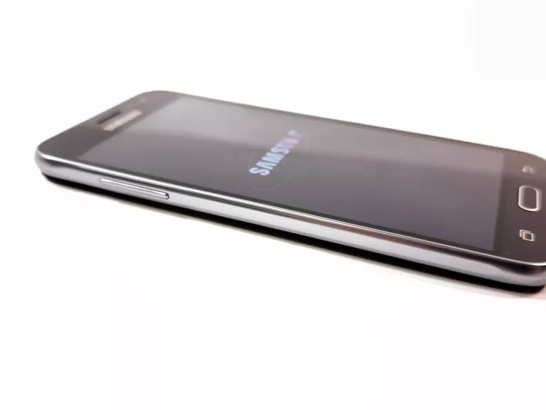 TELEFON SAMSUNG GALAXY J3(6) KOMPLET