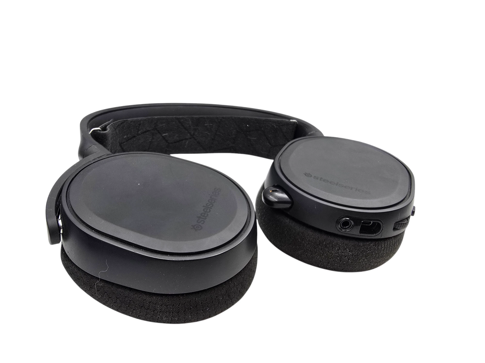 sluchawki-steelseries-arctis-3-kod-producenta-61503