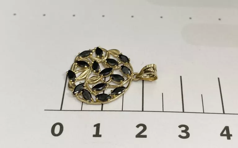 ZŁOTA ZAWIESZKA CZARNE KAMIENIE PR.585