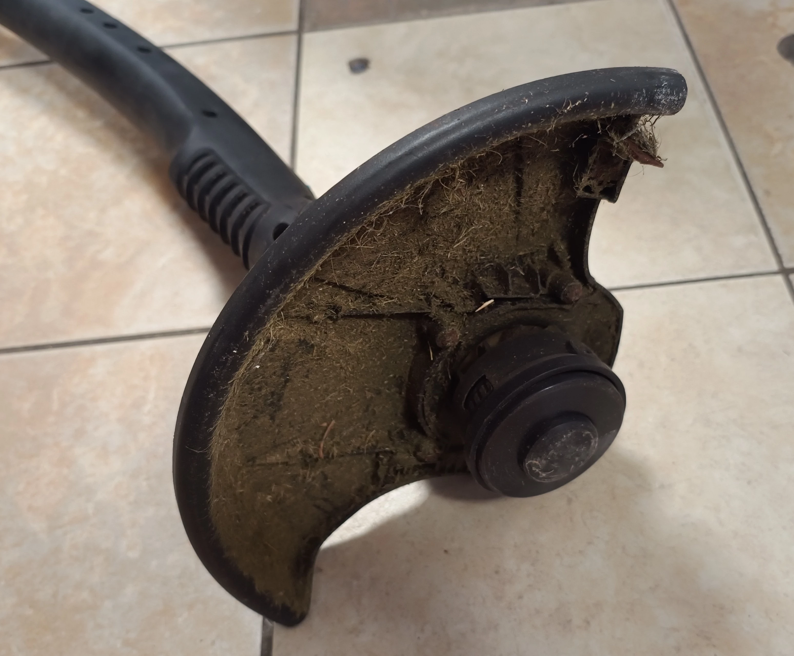 podkaszarka-macallister-mgtp300p-marka-248811-971557