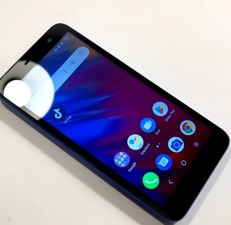 SMARTFON QILIVE Q1-19 1 GB / 16 GB 4G (LTE)