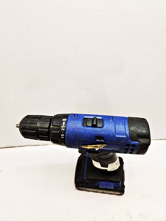 WIERTARKO-WKRĘTARKA HYUNDAI NIEBIESKA + 2X BATERIE 18V 2000MAH [250731004]