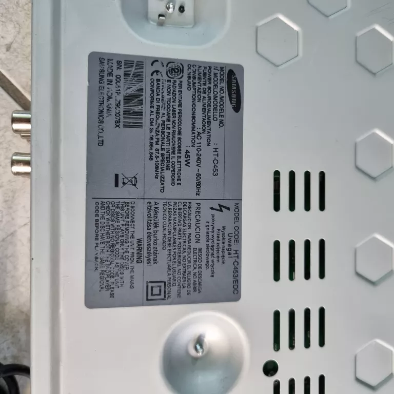 KINO DOMOWE SAMSUNG HT-C453 CZARNY 500 W 5.1 ODBIÓR OSOBISTY