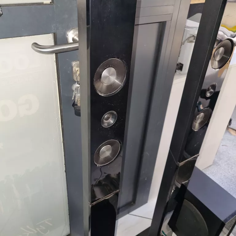 KINO DOMOWE SAMSUNG HT-C453 CZARNY 500 W 5.1 ODBIÓR OSOBISTY