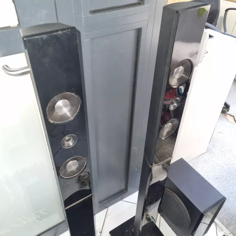 KINO DOMOWE SAMSUNG HT-C453 CZARNY 500 W 5.1 ODBIÓR OSOBISTY