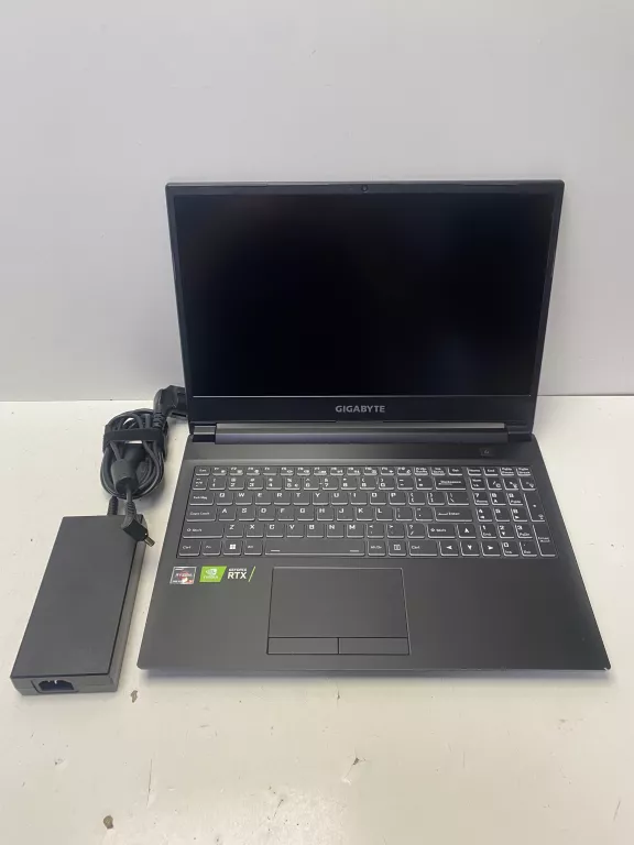 LAPTOP GIGABYTE A5 R5-5600H 16GB 512SSD RTX3060 144HZ