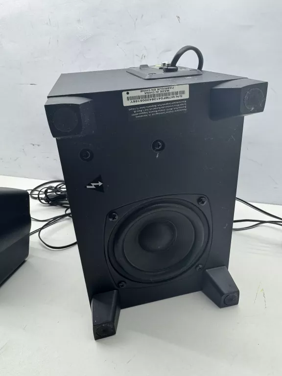 ZESTAW GŁOŚNIKÓW 2.1 CREATIVE A120 9W CZARNY