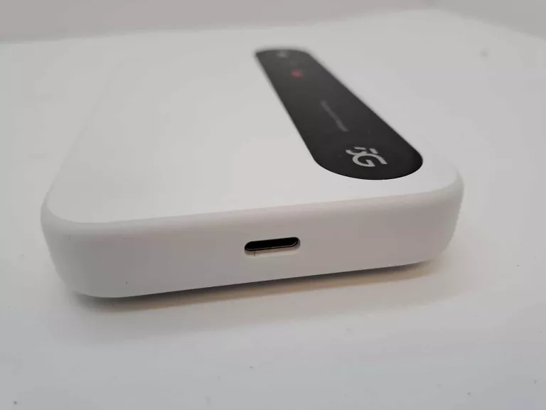 ROUTER MOBILNY ZTE 5G U50 +PUDEŁKO