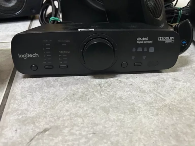 GŁOŚNIKI LOGITECH Z906 5.1+ADAPTER BT