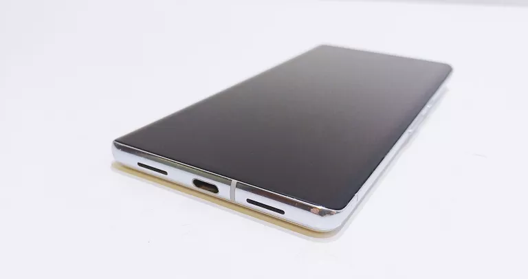 TELEFON GOOGLE PIXEL 7 PRO 12/128GB