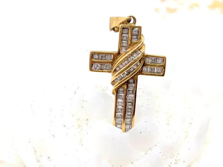 PIĘKNY ZŁOTY KRZYŻYK 4.26G 750 18K