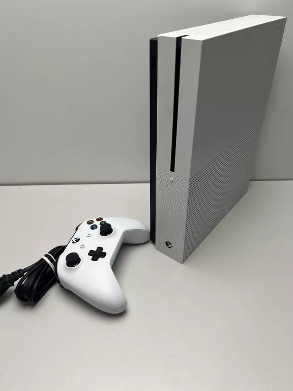 XBOX ONE S 1681 1TB /PAD