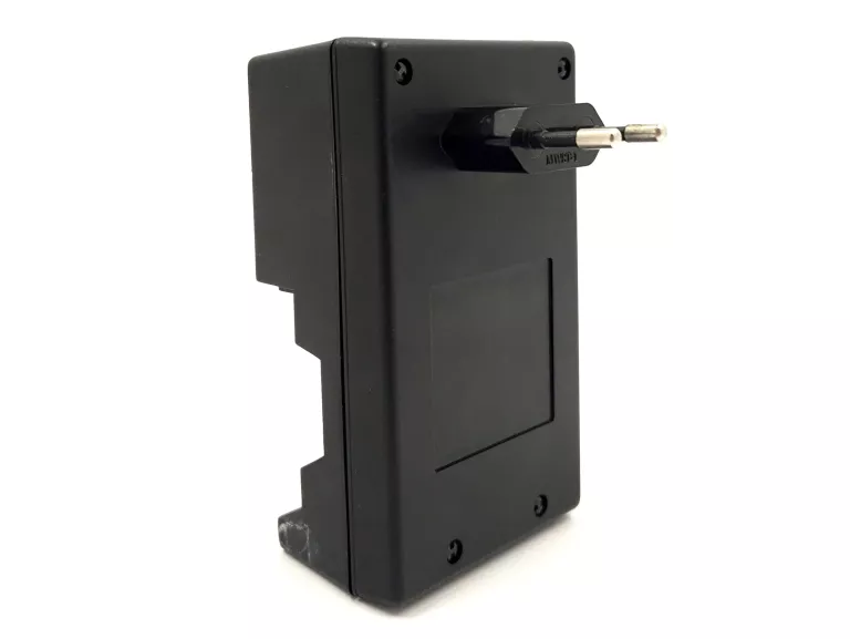 ŁADOWARKA DO BATERII AKULUMATOROWYCH MW8168GS