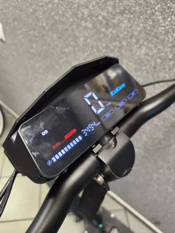 HULAJNOGA ELEKTRYCZNA KUKIRIN G2, ŁADOWARKA