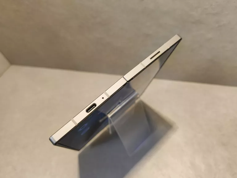 SAMSUNG GALAXY Z FOLD 6 12/512 *BDB*