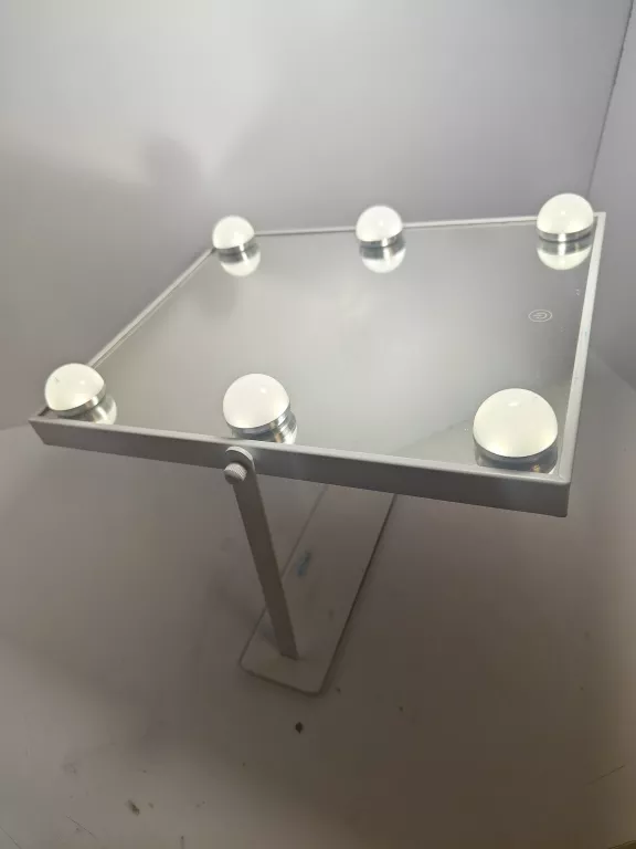 LUSTRO DO MAKIJAZU 6 LAMPEK POLECAM!