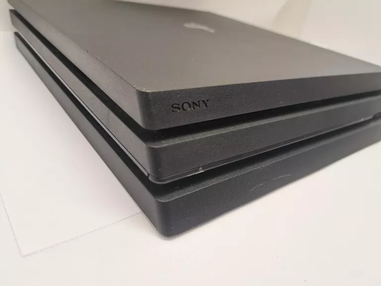 KONSOLA SONY PLAYSTATION 4 PRO 1TB