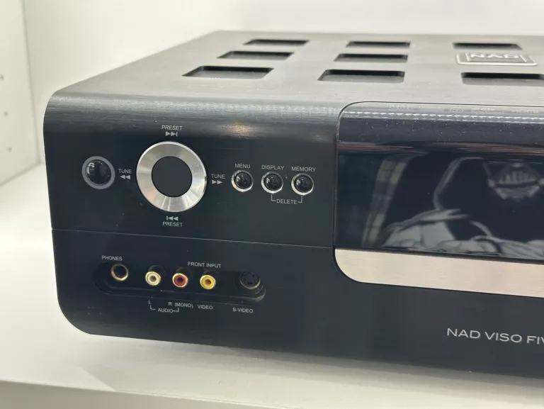 amplituner-nad-viso-five-51-pilot-stan-11323-2