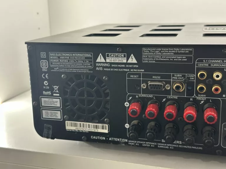 amplituner-nad-viso-five-51-pilot-liczba-wejsc-hdmi-1