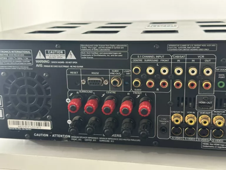 AMPLITUNER NAD VISO FIVE 5.1 PILOT