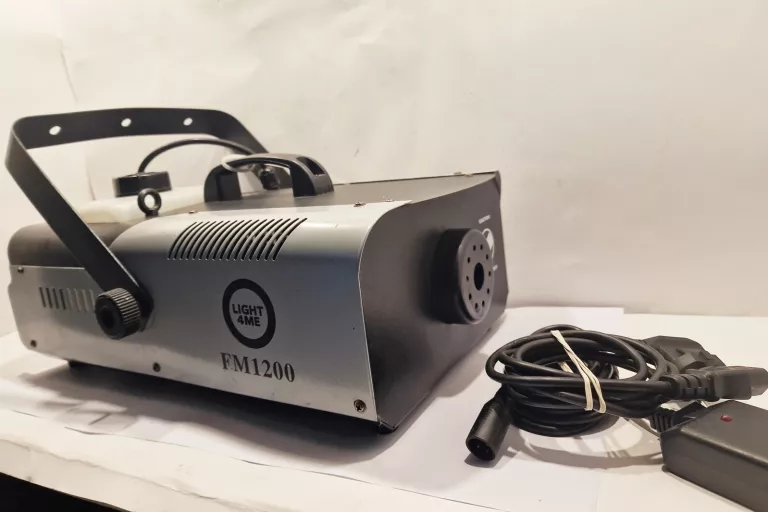 WYTWORNICA DYMU LIGHT4ME FM 1200