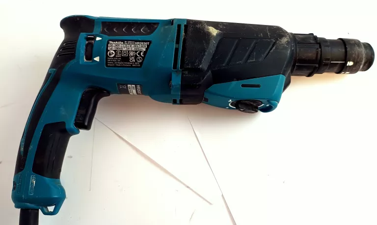 MŁOTOWIERTARKA MAKITA HR2630T WALIZKA