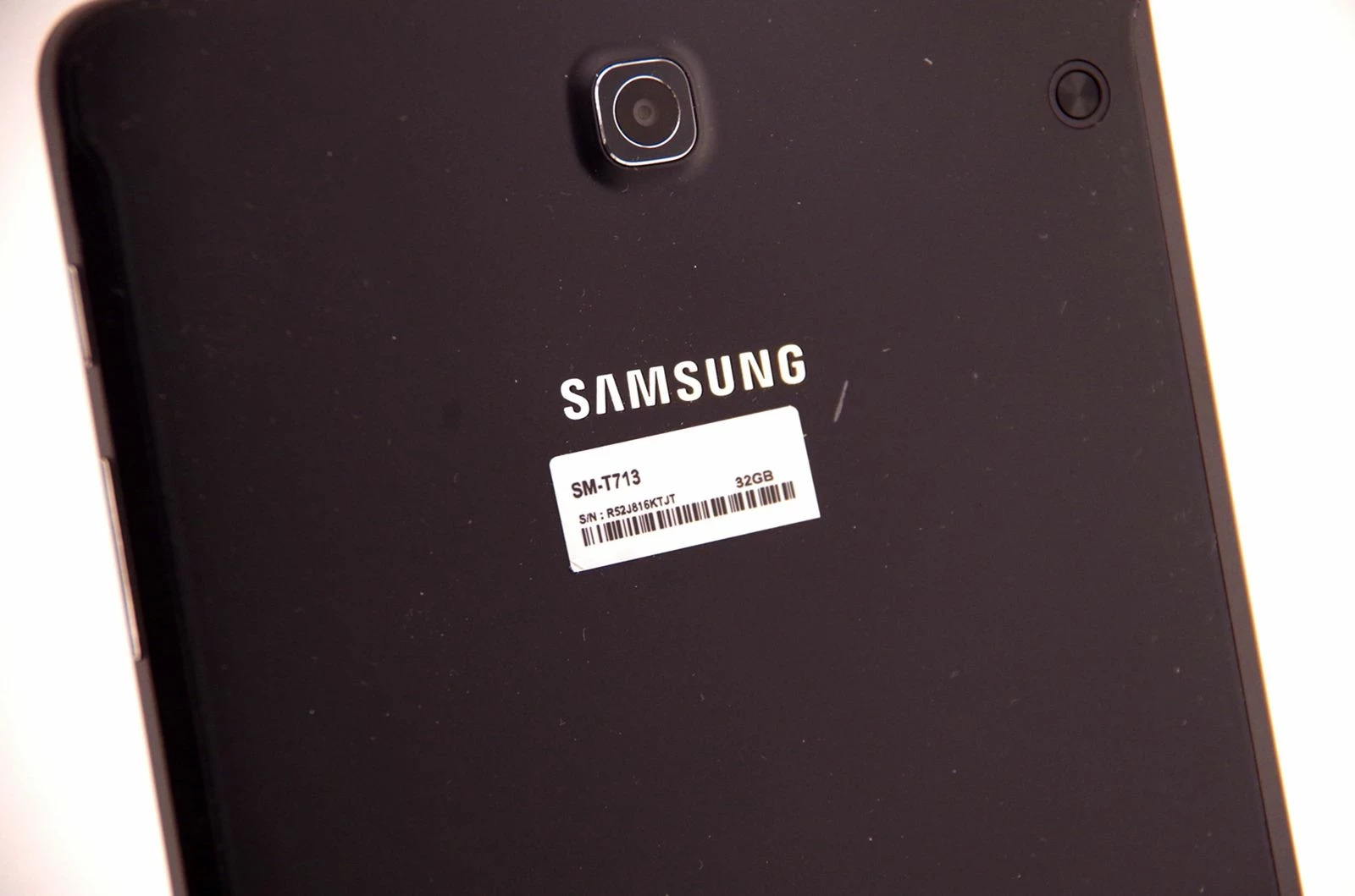 znakomity-tablet-samsung-galaxy-tab-s2-80-sm-t713-32gb-wifi-fajny-stan-transmisja-danych-217-1024