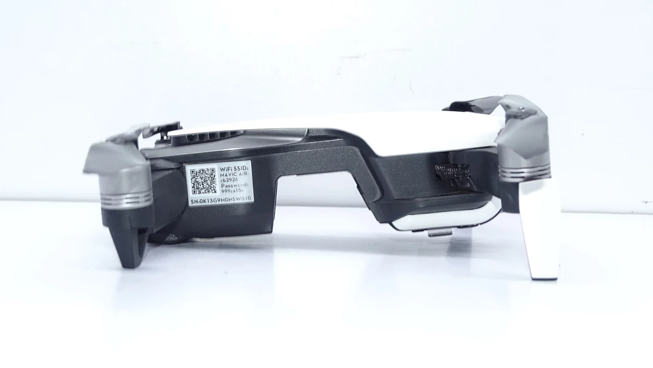 dron-dji-mavic-air-u11x-zestaw-kamera-129405-1