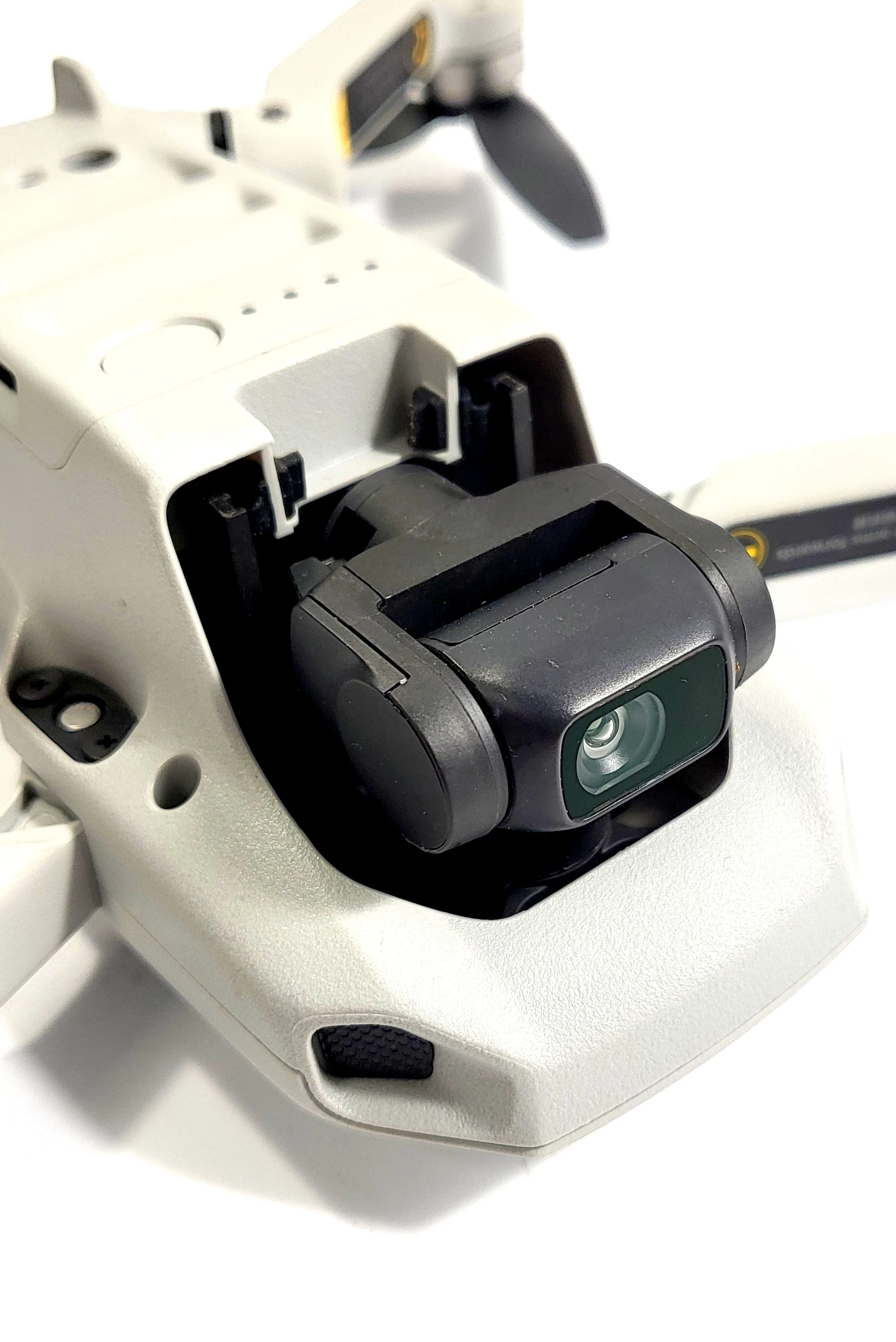 dron-z-kamera-dji-mavic-mini-4k-uhd-10000m-kod-producenta-n1266