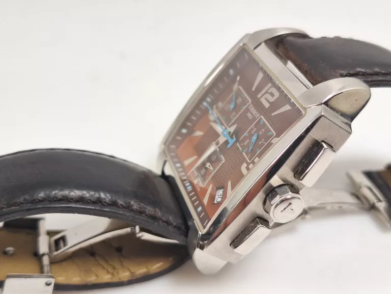 ZEGAREK TISSOT QUADRATO T005.517A