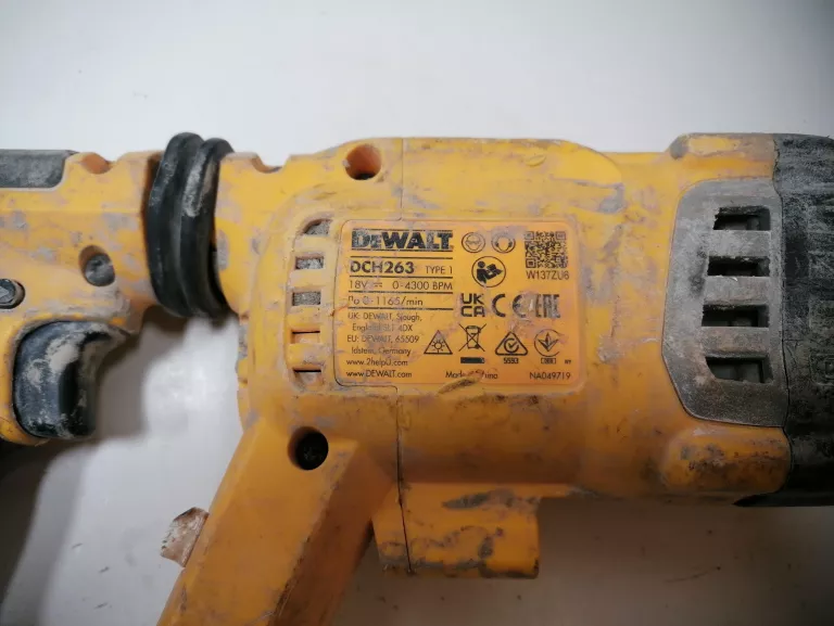 MŁOTOWIERTARKA DEWALT DCH263