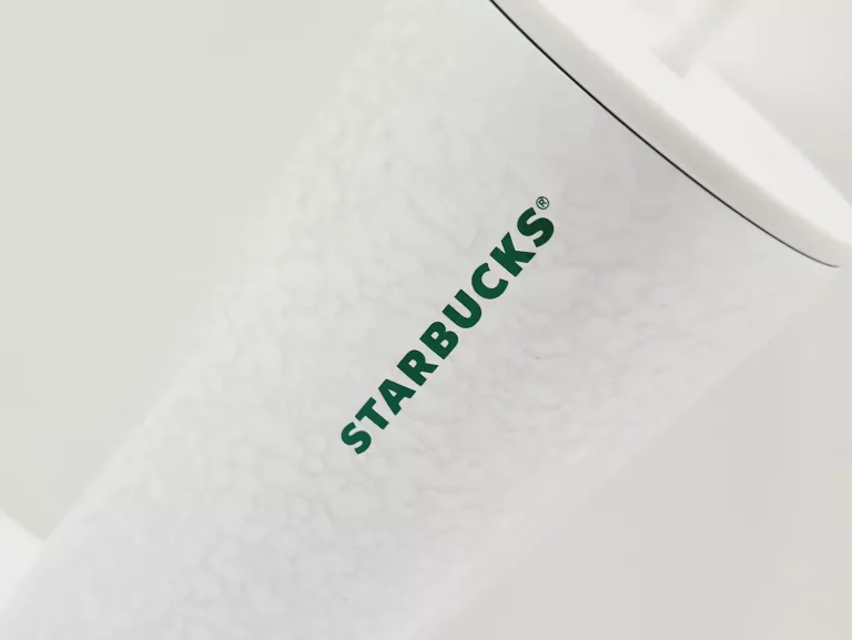 KUBEK ZE SŁOMKĄ STARBUCKS 473ML SZARY