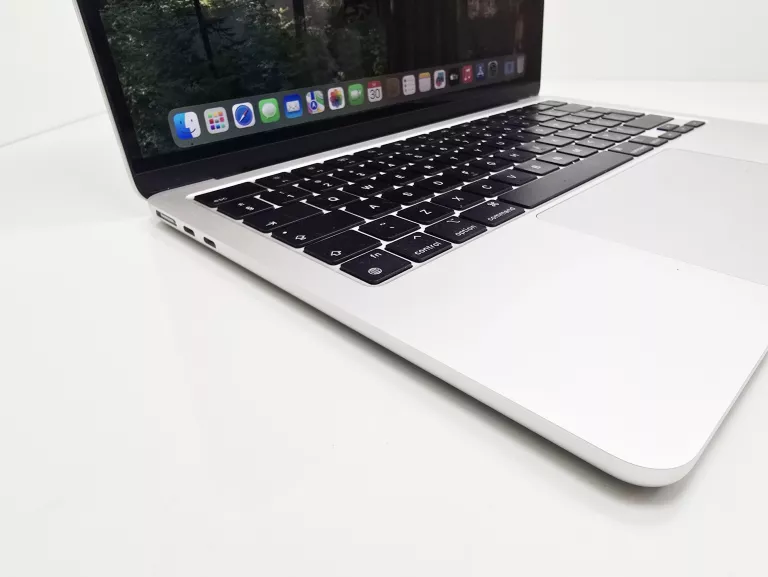 LAPTOP APPLE MACBOOK AIR 2022 M2 A2681 8/256GB