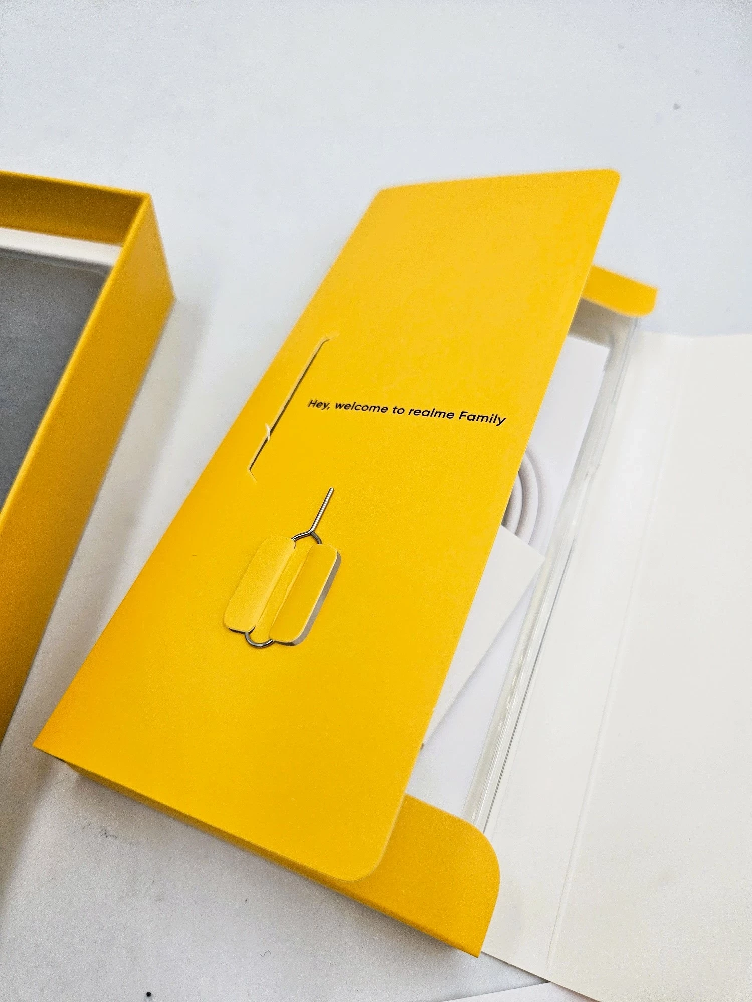 telefon-realme-c75-fabryczny-rmx3941-8256-storm-black-pamiec-ram-202865-214113