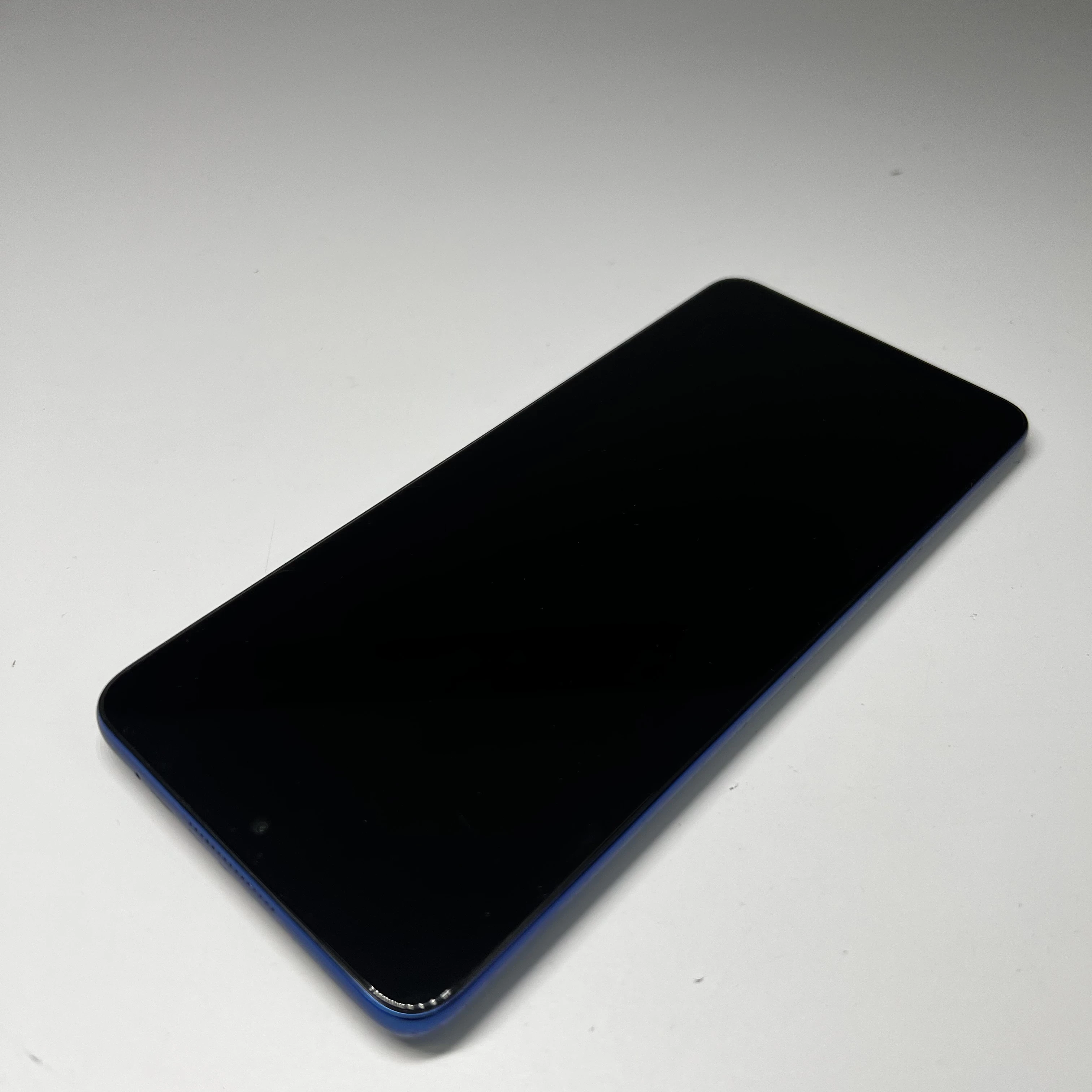 honor-magic-4-lite-5g-6128gb-kod-producenta-hnrmagic4lite5gbl