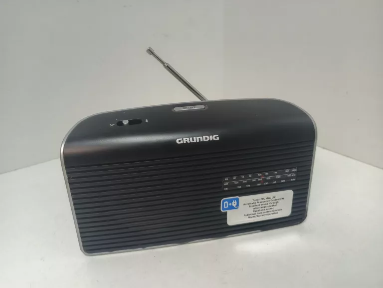 RADIO GRUNDIG MUSIC 60 LW