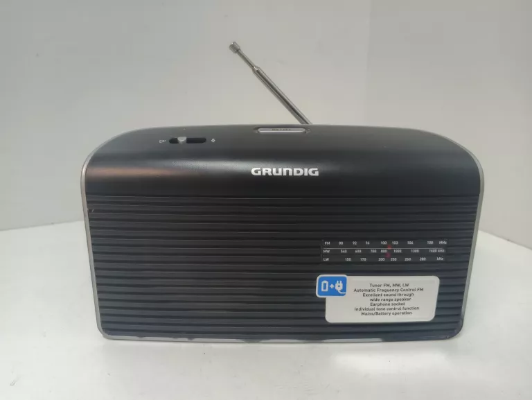 RADIO GRUNDIG MUSIC 60 LW
