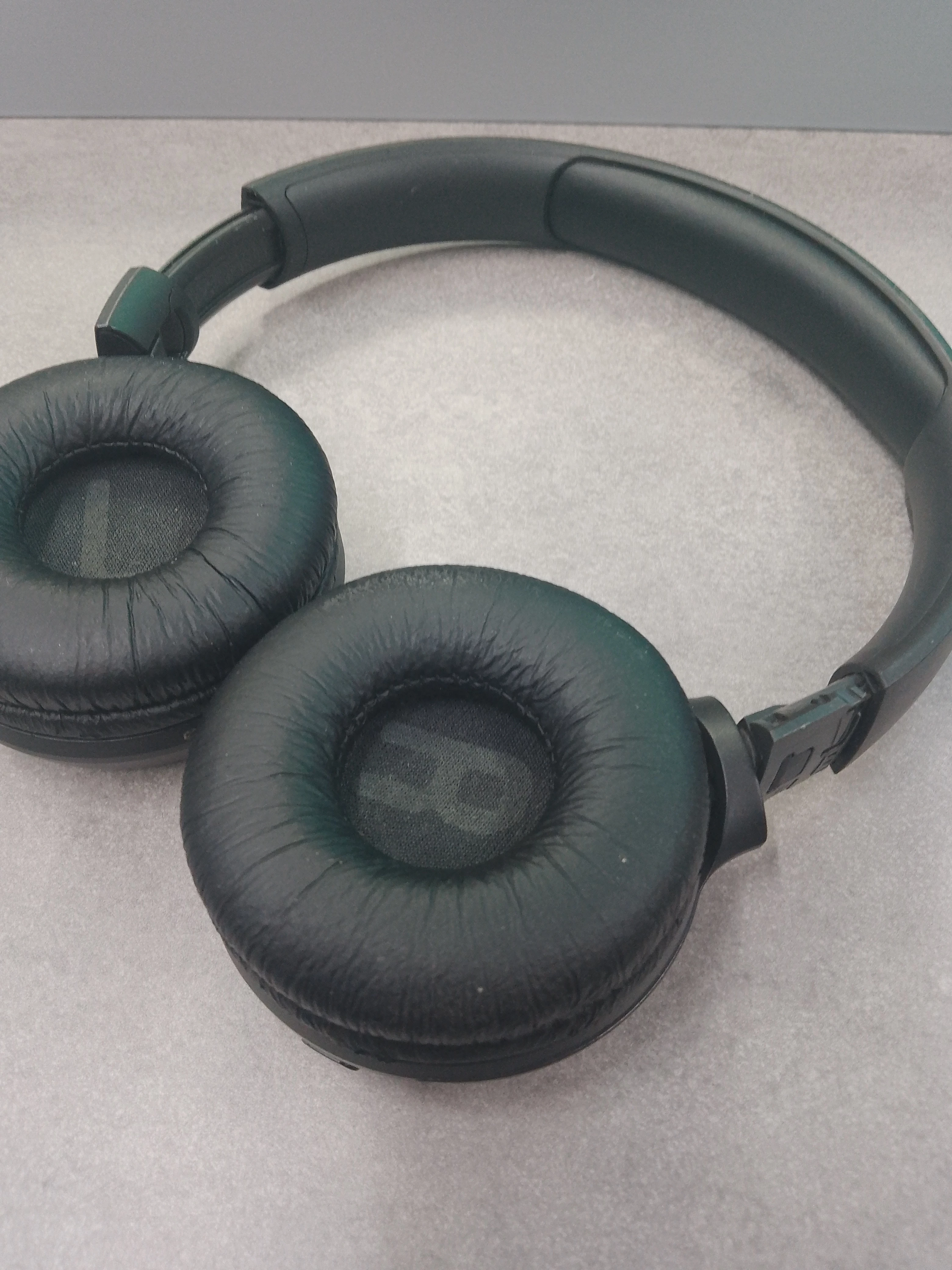 sluchawki-jbl-tune-560bt-kolor-dominujacy-129357-3