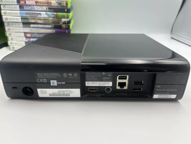 KONSOLA XBOX 360 250GB + 2PADY +KINECT + ZAS + 14 GIER